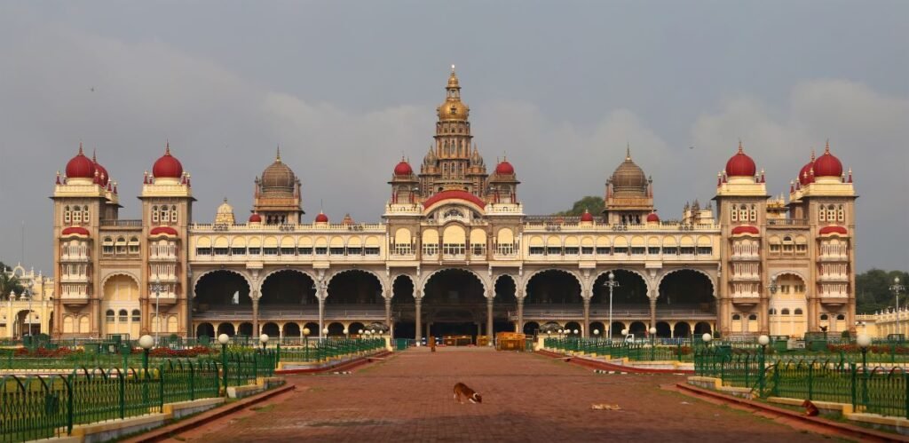 Mysore or Mysuru Palace History, Tourist Attractions, Entry Timings and Ticket Price Mysore Palace History