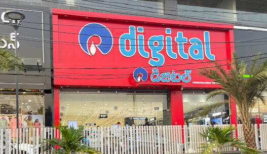 Reliance Digital in Toli Chowki