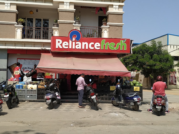 Reliance Fresh in Chandanagar