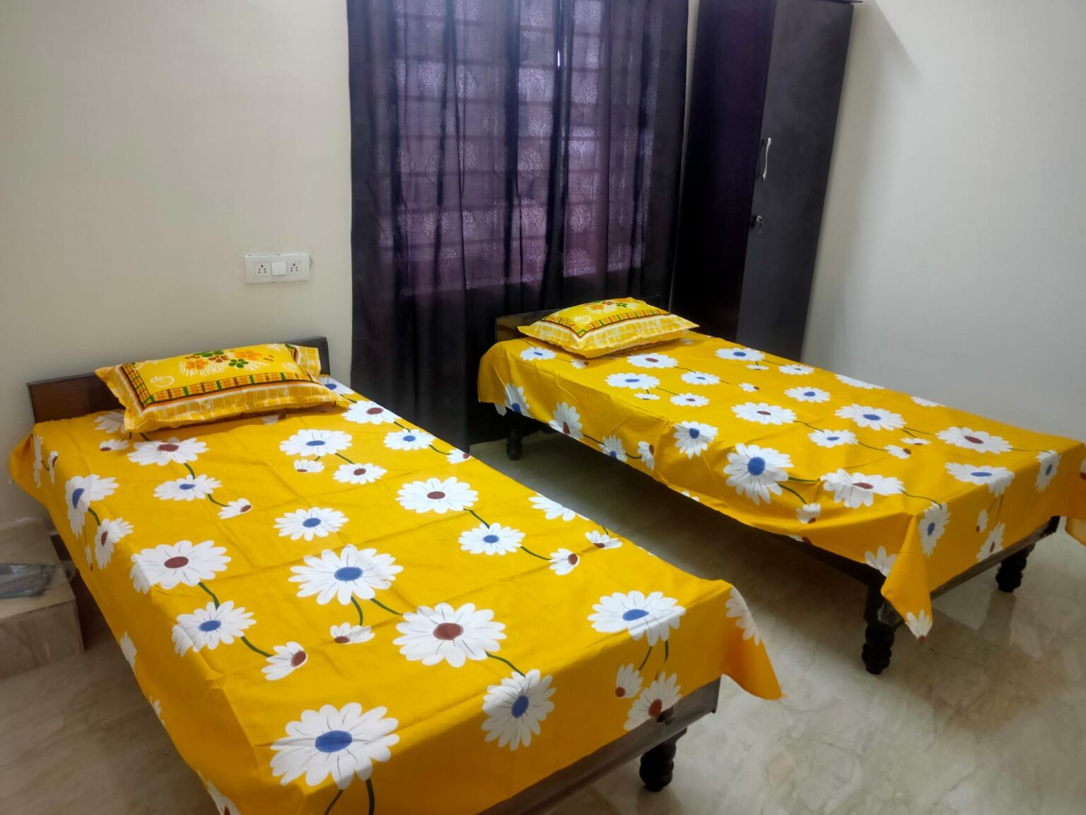 Top 20 Best Hostels in Gowlidoddy Hyderabad